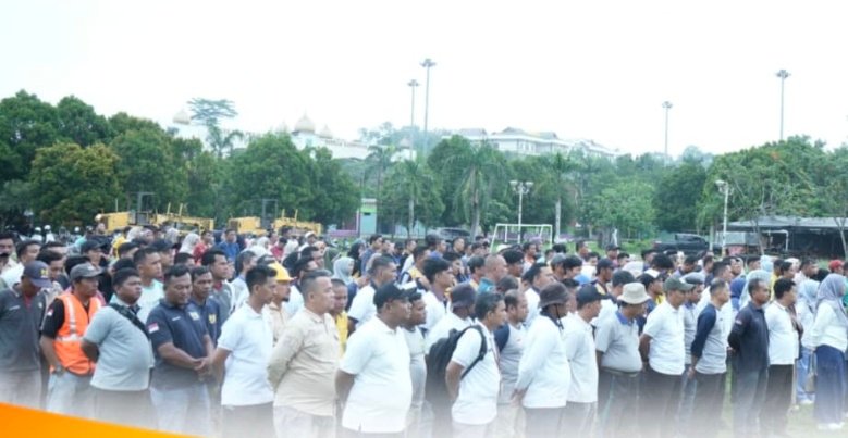 Hari Bhakti PU ke-80: Bupati Anton Gelar Donasi Kemanusiaan dan Gotong Royong Infrastruktur