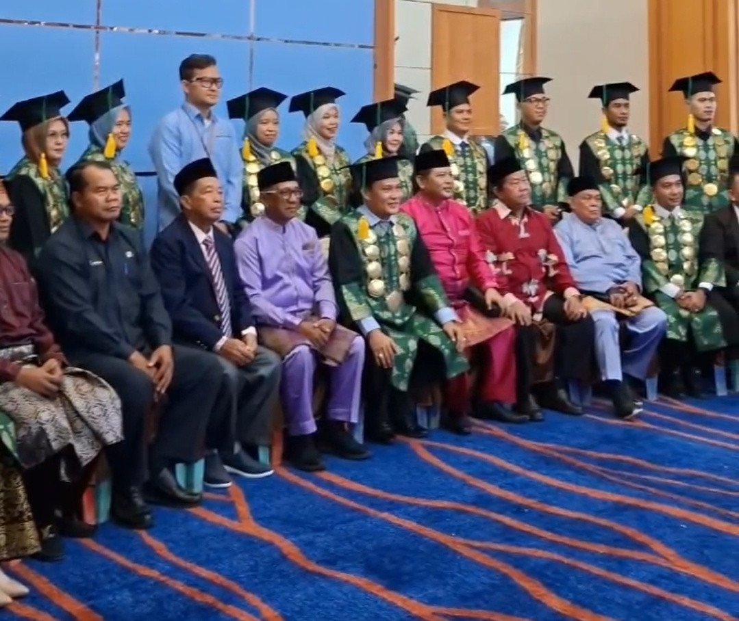 Bupati Rohul Diwakili Staf AhliI Wisuda XXV Universitas Pasir Pangaraian Di Islamic Center