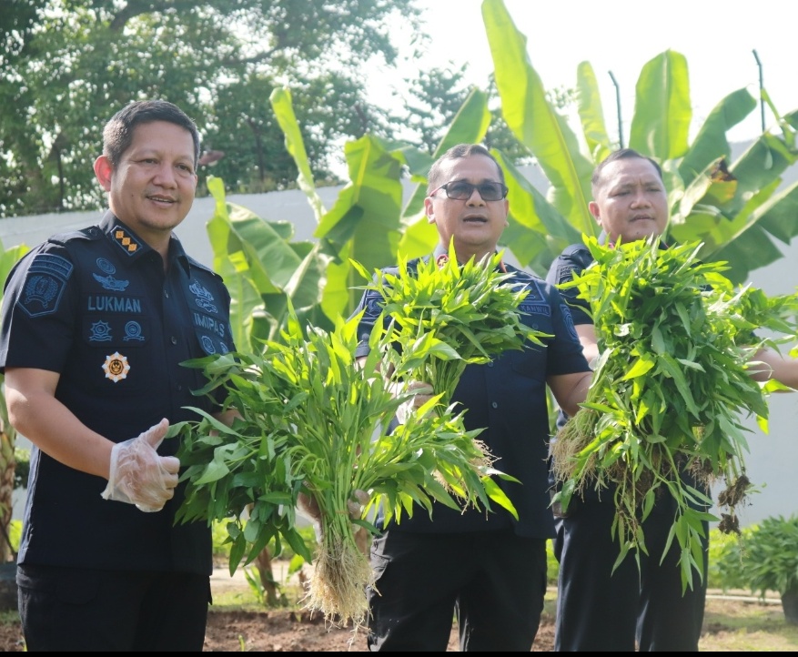 Kakanwil Ditjenpas Riau Tinjau Lapas Pasir Pangarayan, Tekankan Disiplin dan Zero HALINAR