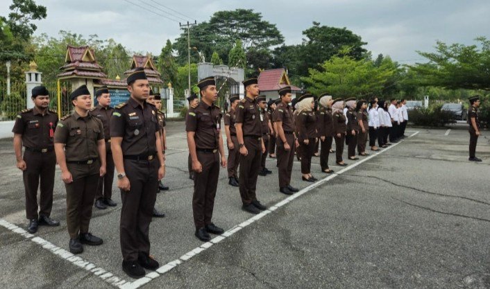 Wujudkan Zona Integritas Wilayah Bebas Korupsi Kajari Rohul Tandatangani Komitmen Bersama 