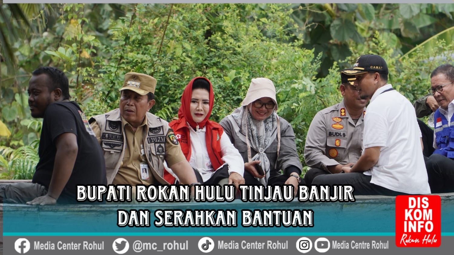 Tinjau Banjir di Kec Bonai Darussalam, Bupati Sukiman Salurkan Bantuan