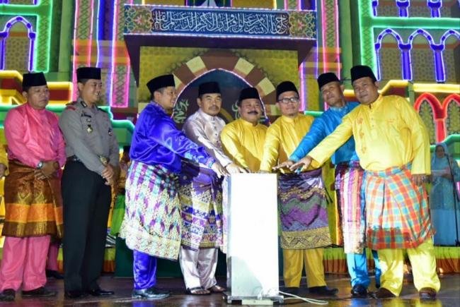 Ketua DPRD Sementara Beserta Anggota Hadir Penutupan MTQ ke - 44 di Kecamatan Mandau