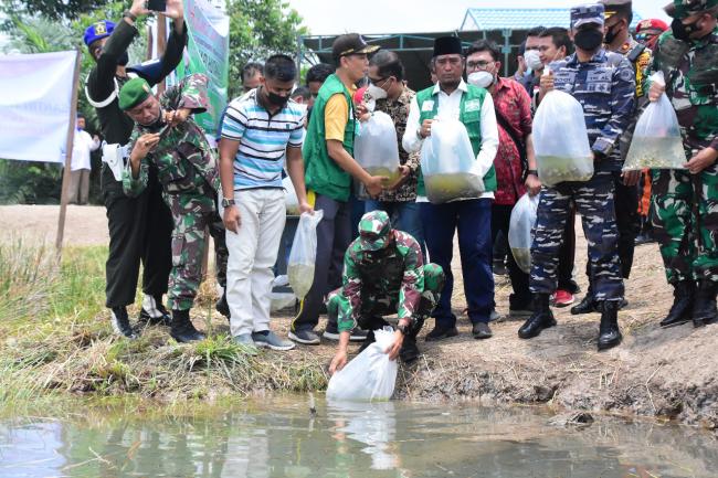 Dukung Kegiatan SANTAN NU, Pangdam I Bukit Barisan Bantu 25. 000 Benih Ikan