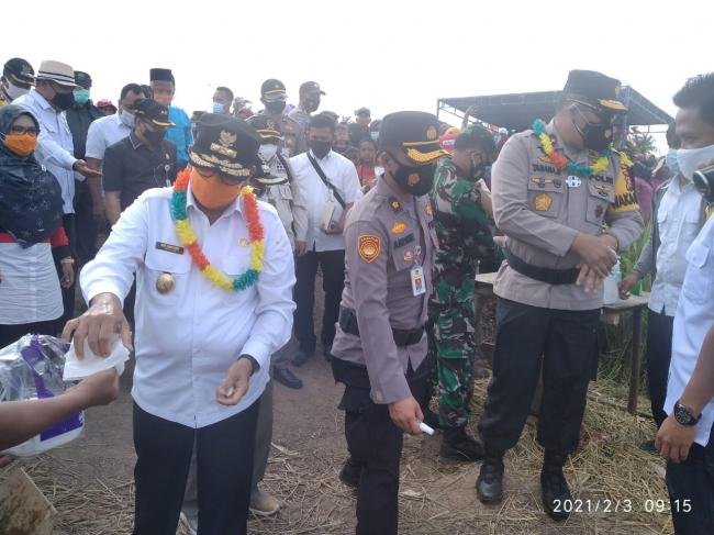 Wagubri Hadiri Panen Raya di Kuala Kampar 