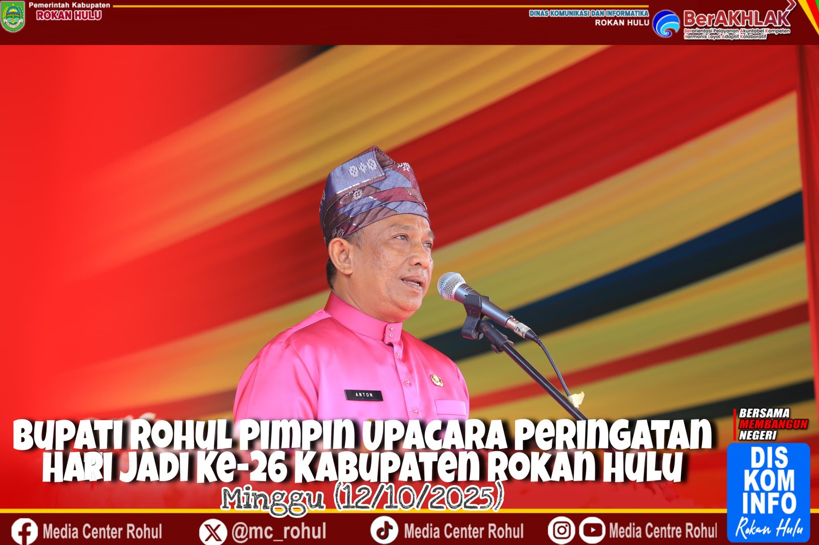 Rintik Hujan Tidak Mengurangi Semangat Kebersamaan Dalam Upacara Hari Jadi Kabupetan Rohul