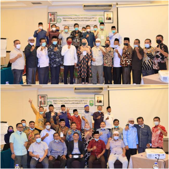 Kabupaten Siak Melalui LPPM UIN Menyelenggarakan Kegiatan Bimtek Bagi Pimpinan dan Anggota DPRD Siak