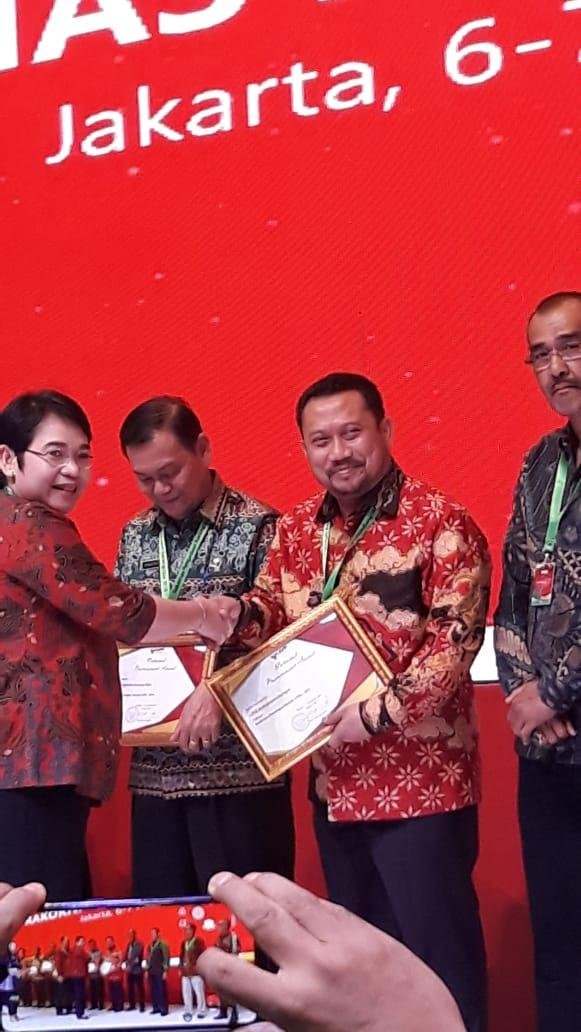 Bupati Kampar Terima Penghargaan National Procurement Award dari LKPP RI