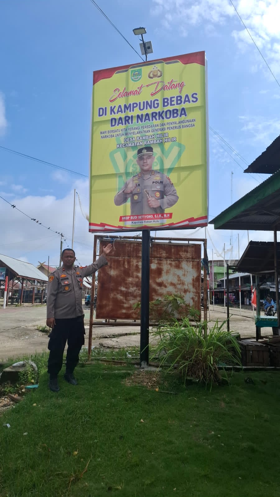 Stop Narkoba, Ipda Jones Cek Peresmian Kampung Tanpa Narkoba Di Desa Rambah Hilir