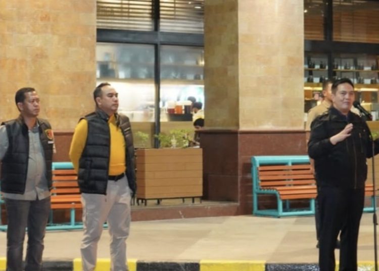 Kapolda Riau Gelar Apel Malam Guna Meminimalisir Tindak Kejahatan