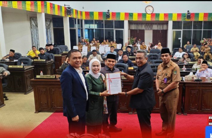 Bupati Anton sampaikan Ranperda Pertangungjawaban Pelaksanaan APBD T/A 2024