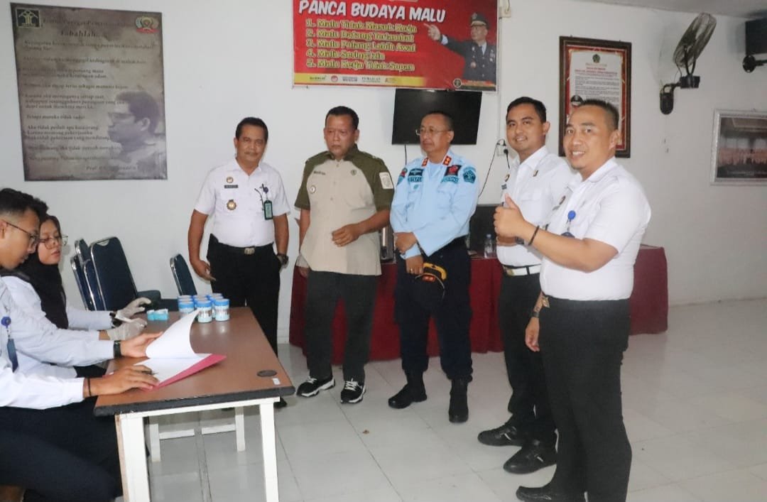Sat Ops Patnal Pas Kemenkumham Riau Kembali Geledah Blok Hunian WBP Lapas Pasir Pangaraian