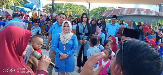 Si Cantik Rohani Istri Husni Thamrin Jadi Sorotan Ibu-ibu, Gayanya Anggun dan Ramah