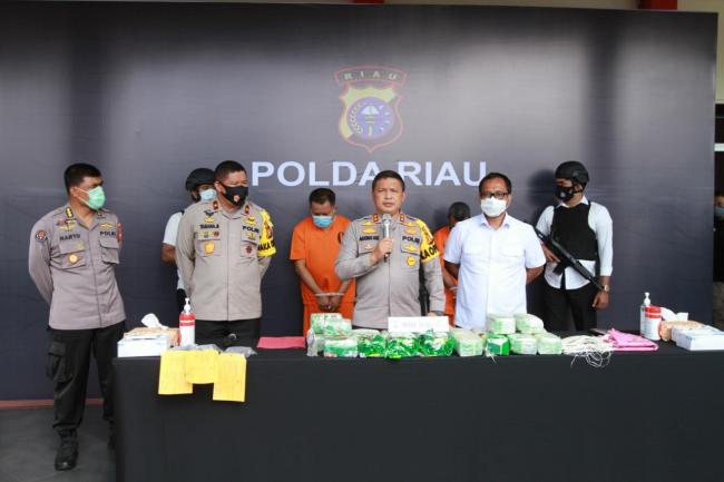 Tim Harimau Kampar Gulung Bandar Narkoba, 2 Pelaku Dan 20 KG Sabu Diamankan, 2 Pelaku Meninggal