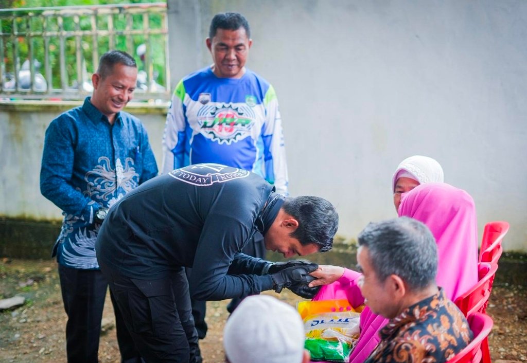 Polres Rokan Hulu Turun Langsung: Bagi Sembako hingga Patroli Karhutla, Pastikan Rambah Zero Hotspot