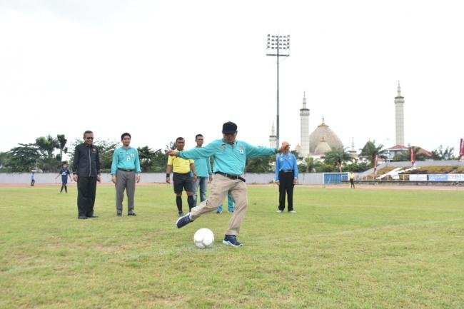 Bupati Kampar Meresmikan Pembukaan Universitas Pahlawan Cup II 2020 