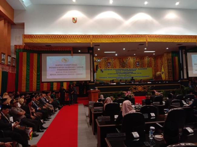 Empat Pimpinan DPRD Kota Pekanbaru Periode 2019-2024 Telah Mengucapkan Sumpah dan Janji