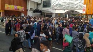 Sebanyak 8.000 Keping Blangko e-KTP di Disdukcapil Pekanbaru, Masyarakat Ramai Antri