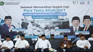 Bupati Rokan Hulu H sukiman Lepas Keberangkatan JCH Dari Batam