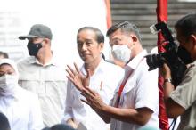 Hadir di Balikpapan, Presiden Yakinkan BSU untuk Peserta BPJS Ketenagakerjaan