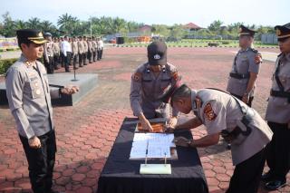Sertijab Kasat Intelkam Dan Kapolsek Rambah Polres Rokan Hulu Berlangsung Khidmat
