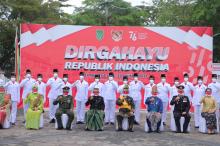Galeri foto Wakili DPRD Inhil pada Upacara HUT RI ke-76 Tahun 2021
