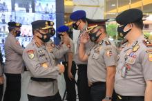 Komjen Pol Agus Andrianto Pimpin Upacara Kenaikan Pangkat 390 Personel Jajaran Baharkam Polri